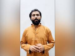
      
      Ravindra Jadeja appeals to Jamnagar voters to vote for his wife
      
      