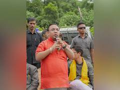 
      
      Darjeeling MLA demands Padma Awards for Subash Ghisingh
      
      
