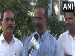 
      
      Telangana: Boora Narsaiah Goud slams KCR over sidelining BCs
      
      