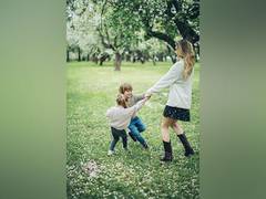
      
      Physical activity of mothers depends on age, number of children
      
      