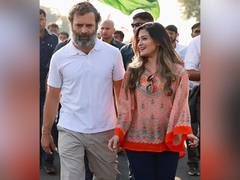 
      
      Riya Sen joins Rahul Gandhi's Bharat Jodo Yatra
      
      