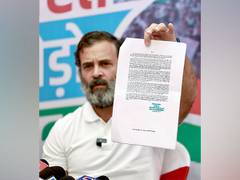 
      
      Complaint against Rahul Gandhi for remarks against Savarkar
      
      