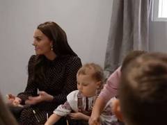 
      
      Kate Middleton dresses in Ukrainian flag colours to see families
      
      