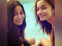 
      
      'Mama' Alia Bhatt poses with sister Shaheen for a sunkissed pic
      
      
