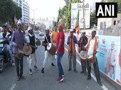 
      
      Gujarat polls: People await PM Modi's roadshow in Valsad 
      
      