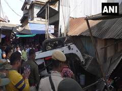 
      
      Tripura police bulldozes illegal shops in Agartala
      
      