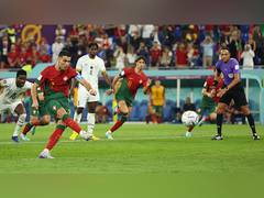 
      
      Ghana coach calls Ronaldo's goal on penalty 'special gift'
      
      