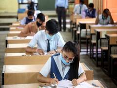 
      
      Govt announces winter vacation for schools in Kashmir
      
      