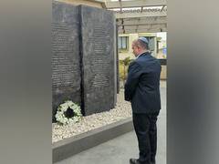 
      
      Israel's Consul Gen pays tribute to 26/11 Mumbai attack victims
      
      