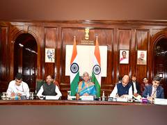
      
      Finance minister meets stakeholders of labour organisations
      
      