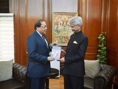 
      
      EAM Jaishankar meets Lord Rami Ranger
      
      