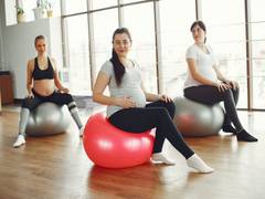 
      
      Prenatal classes cut moms' depression in half: Research
      
      