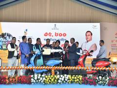 
      
      Assam CM distributes 35,800 scooters among meritorious students
      
      