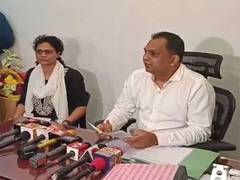 
      
      4 foreigners nabbed for cheating people on pretext of jobs in US
      
      
