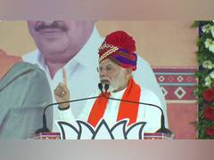 
      
      BJP intensifies campaigning in Gujarat for 2nd phase of polls
      
      