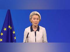 
      
      EU agrees to cap price of Russian seaborne oil at USD60
      
      