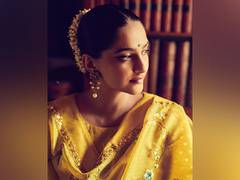 
      
      Sonam Kapoor shares a glimpse of her newborn son Vayu
      
      