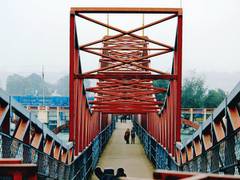 
      
      Simulations show how bridges are damaged during earthquakes
      
      