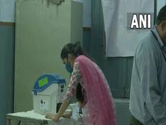 
      
      Gujarat sees 58.80 pc polling in second phase till 5 pm
      
      