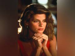 
      
      Hollywood celebrities bid farewell to Kirstie Alley
      
      