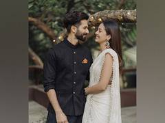 
      
      Mira Kapoor turns photographer for husband Shahid Kapoor
      
      