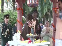
      
      Uttarakhand: President Droupadi Murmu performs Rudrabhishek
      
      