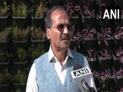 
      
      Govt should discuss India-China border issues: Cong
      
      