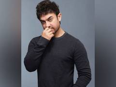 
      
      Aamir Khan, ex-wife Kiran Rao perform Kalash puja at new office
      
      