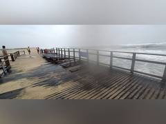 
      
      Cyclone Mandous triggers heavy rain, Chennai roads waterlogged
      
      