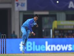 
      
      India opt to bowl against Australia in second T20I
      
      