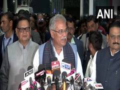 
      
      Raipur: Baghel receives warm welcome on return from Himachal
      
      