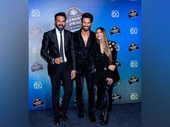 
      
      Blenders Pride Glassware Fashion Tour 2022, Powered by FDCI
      
      