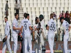 
      
      Pakistan succumb to England in seond match to lose Test series
      
      