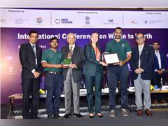
      
      Green Worms wins the 3R Award for Excellence in Innovative 
      
      