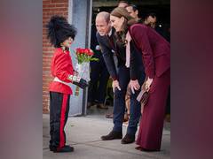 
      
      Check out this cute family snap of Prince and Princess of Wales
      
      