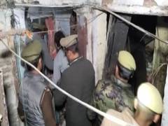 
      
      Varanasi: House collapses due to cylinder blast, one dead 
      
      