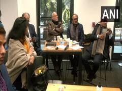 
      
      UP delegation led by state finance minister visit Stanford Uni
      
      