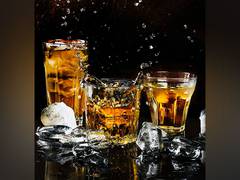 
      
      Alcohol problems increase after weight-loss surgery in adults
      
      