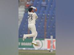 
      
      I don't have switch-over problems: Kuldeep Yadav
      
      