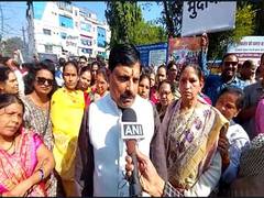 
      
      MP minister burns effigy of Pakistan FM Bilawal Bhutto in Ujjain
      
      