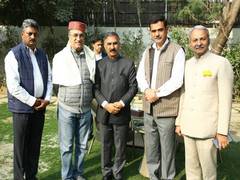 
      
      Himachal CM calls on Ajay Maken in Delhi
      
      
