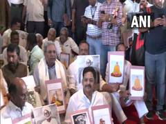 
      
      Savarkar's portrait unveiled in Karnataka Assembly, Oppn protests
      
      