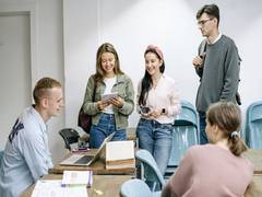 
    High School programs linked to lower substance use
    