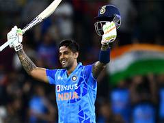 
      
      Suryakumar Yadav smashes 90 runs on Ranji Trophy return
      
      