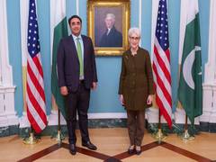 
      
      US Dy Secy Sherman discusses flood, terror with Pak FM Bhutto
      
      