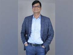 
      
      Alok Bansal receives the 2022 HousingWire Vanguard Award
      
      