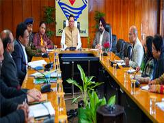 
      
      CM Dhami held meeting at Secretariat
      
      