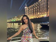 
      
      A sneak peek into Preity Zinta's Christmas preparations
      
      