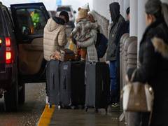 
      
      More than 2000 flights cancelled in US due to heavy snow
      
      