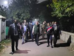 
      
      Delhi LG to take up matter of 'homeless people' with CM 
      
      